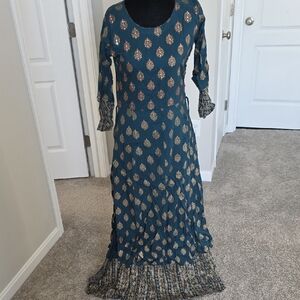 Elegant Teal Patterned Dress